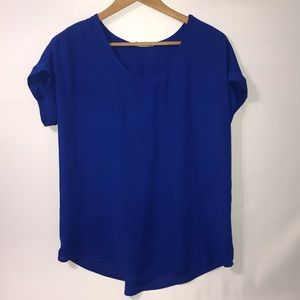 Loose fitting blouse